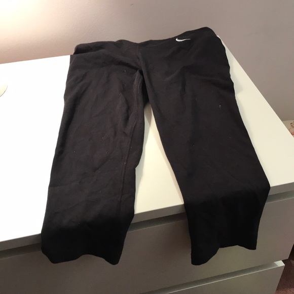 Nike cropped leggings - Picture 2 of 2